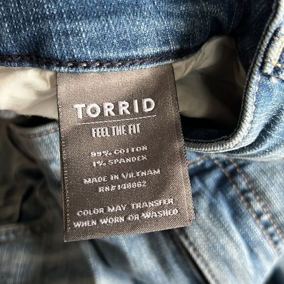 Torrid Stretch High Waist Cuffed Frayed Denim Jean Shorts Size 20 - Picture 7 of 7